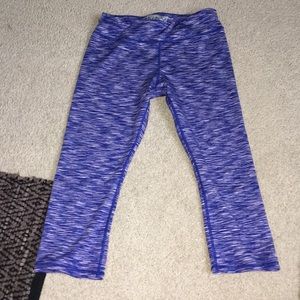 CROPPED WORKOUT LEGGINGS